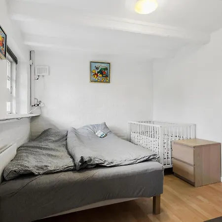 3 Bedroom Cozy In Ferienhaus *